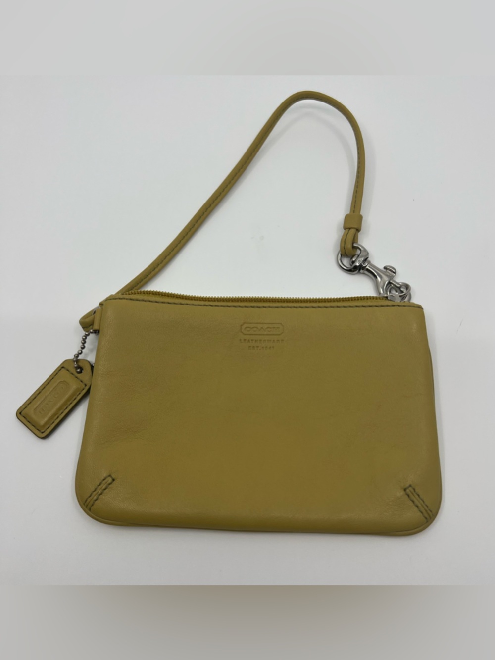 Vintage Coach Leather Mustard Yellow Lime Chartreuse Wristlet Purse with hangtag